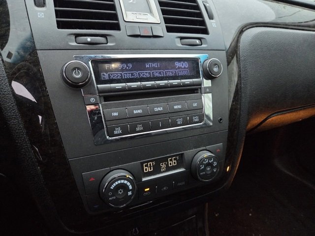 Used 2011 Cadillac DTS image 9