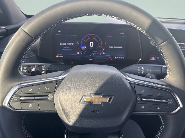 New 2027 Chevrolet Traverse LT w/ Driver Confidence Package FWD image 17