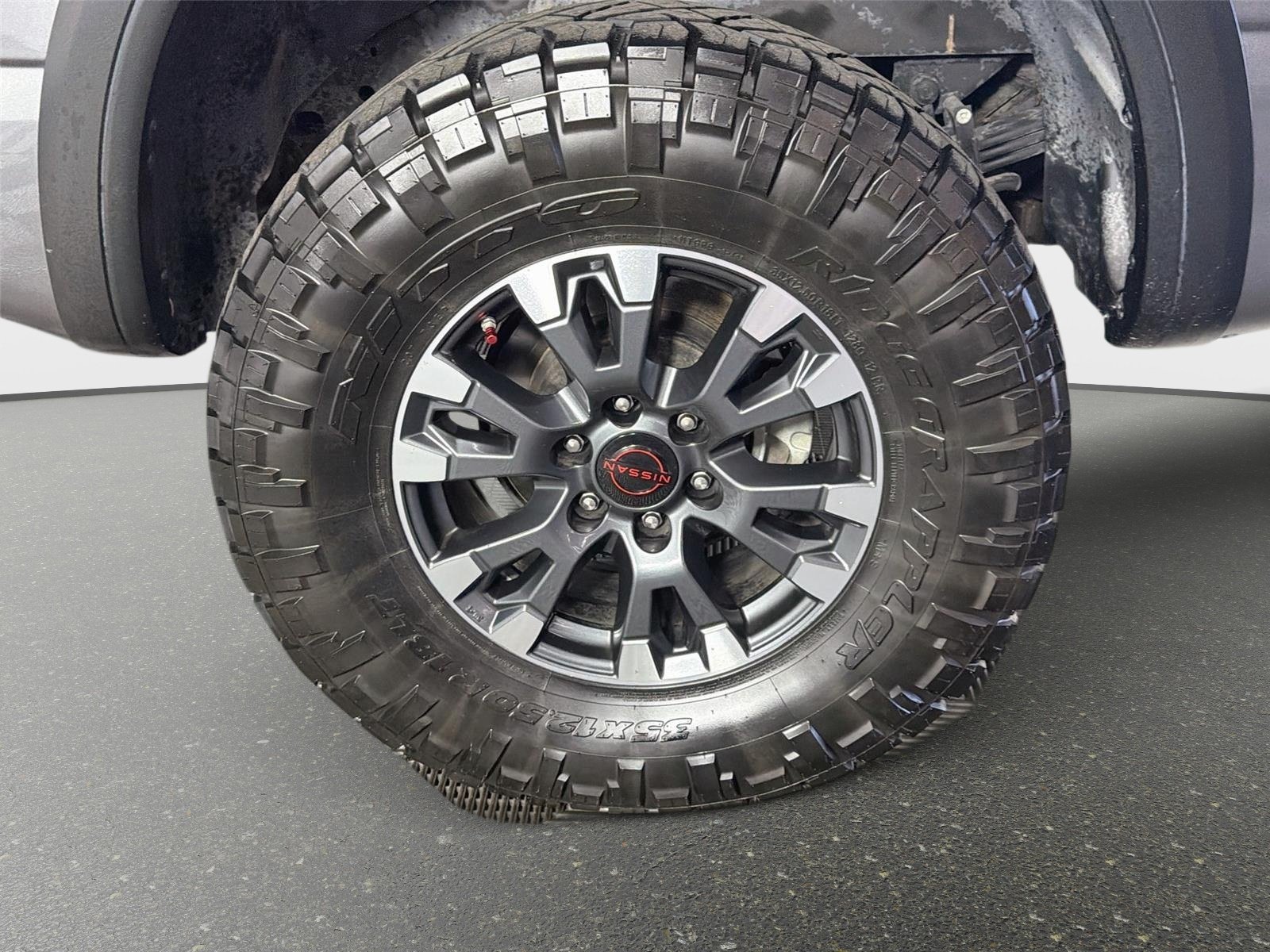Used 2024 Nissan Titan PRO-4X w/ Pro-4x Convenience Package AWD/4WD image 31