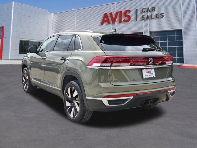 Used 2025 Volkswagen Atlas Cross Sport SEL image 10