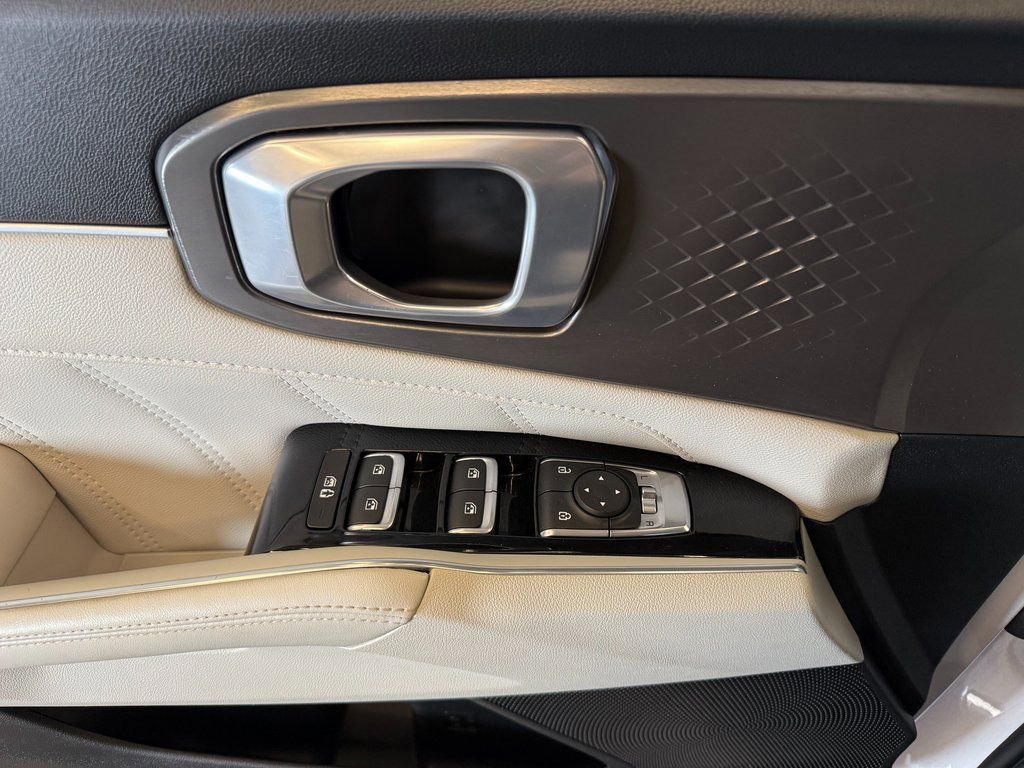 Used 2021 Kia Sorento SX image 21