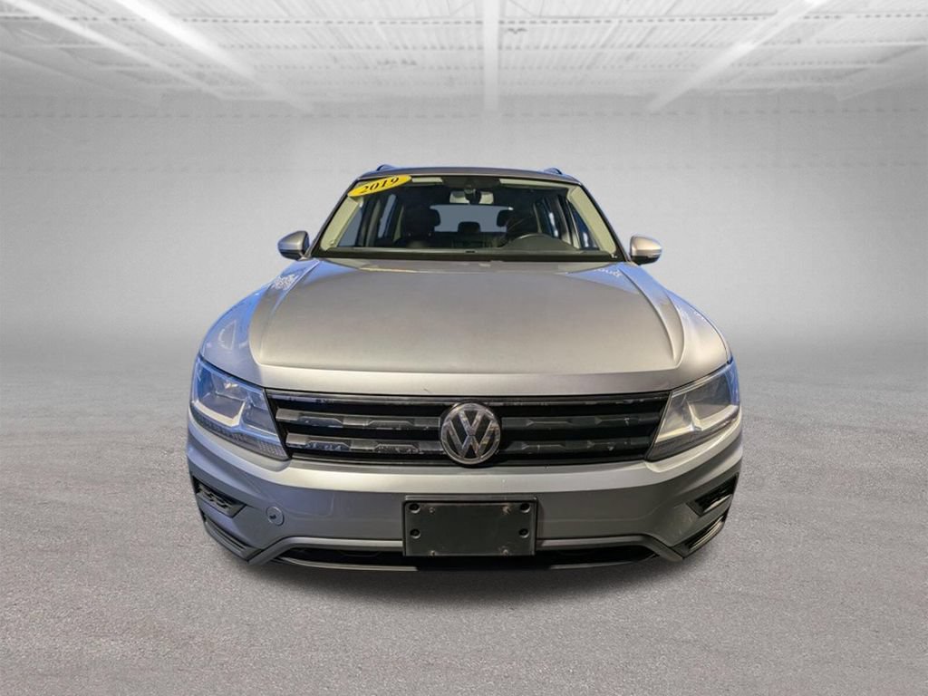 Used 2019 Volkswagen Tiguan SE w/ Panoramic Sunroof Package AWD/4WD image 10