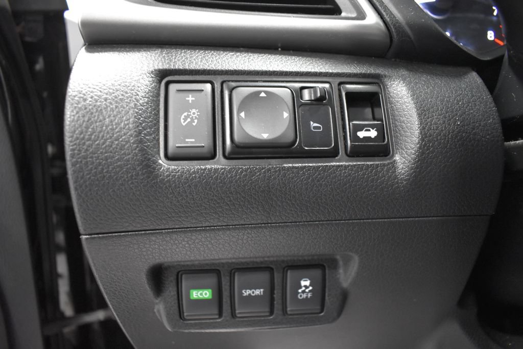 Used 2018 Nissan Sentra SV FWD image 18