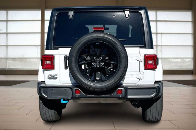 Used 2022 Jeep Wrangler Unlimited Sahara w/ Cold Weather Group image 4