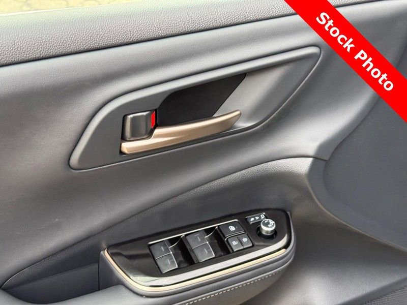 Used 2026 Toyota Crown XLE image 18