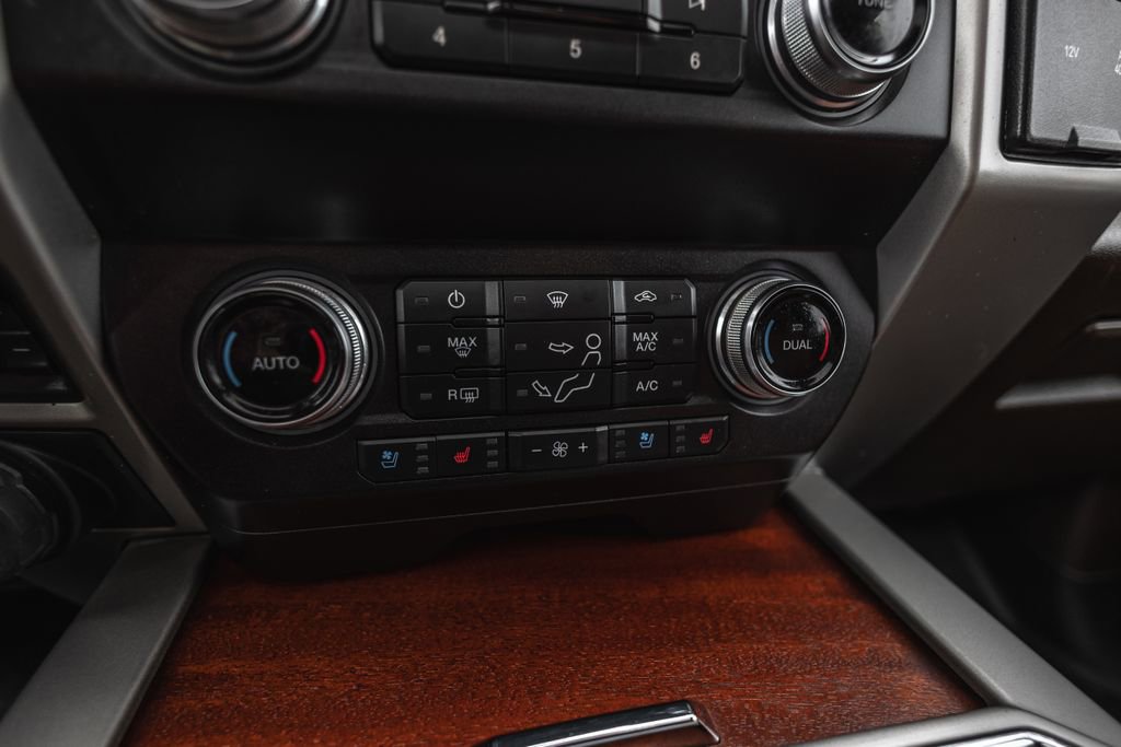 Used 2021 Ford F250 King Ranch w/ King Ranch Ultimate Package AWD/4WD image 21