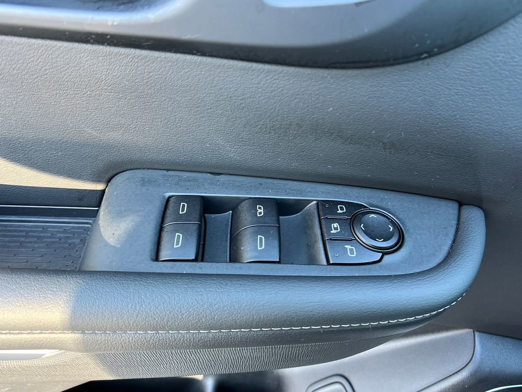 Used 2025 Buick Enclave Preferred image 12