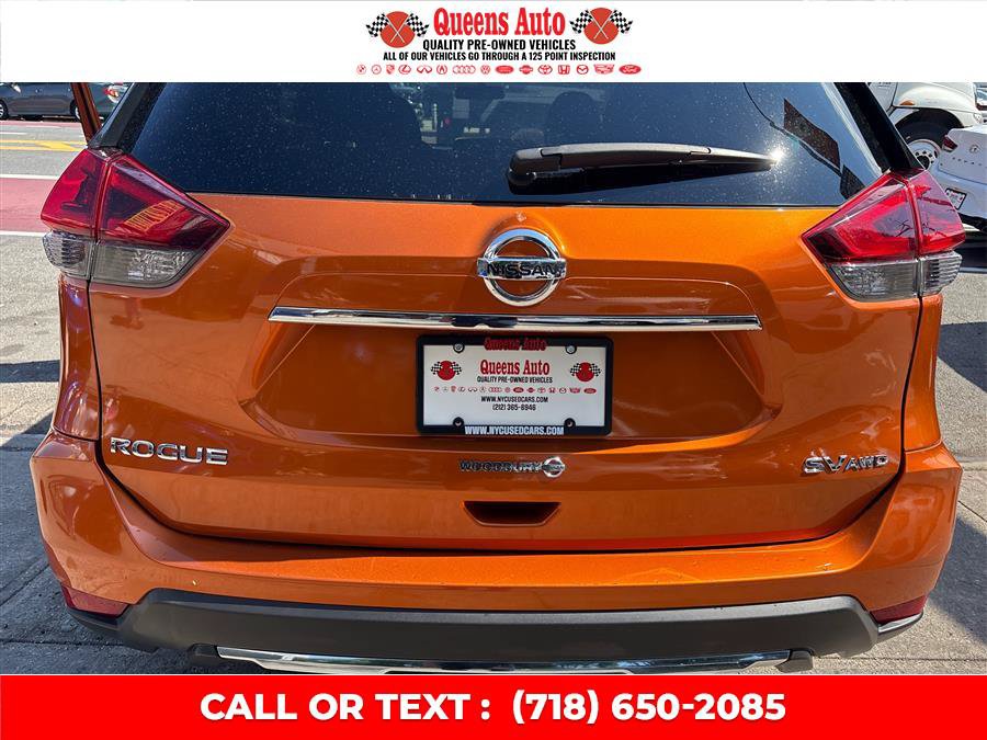Used 2018 Nissan Rogue SV AWD/4WD image 28
