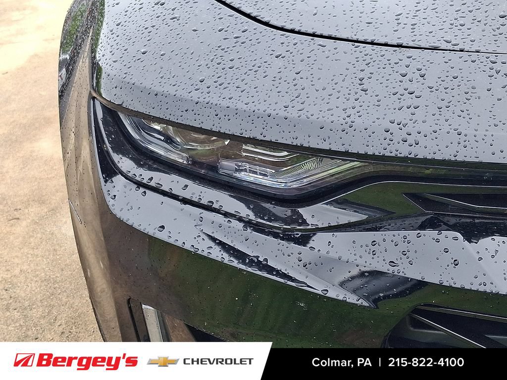 Used 2022 Chevrolet Camaro SS RWD image 11