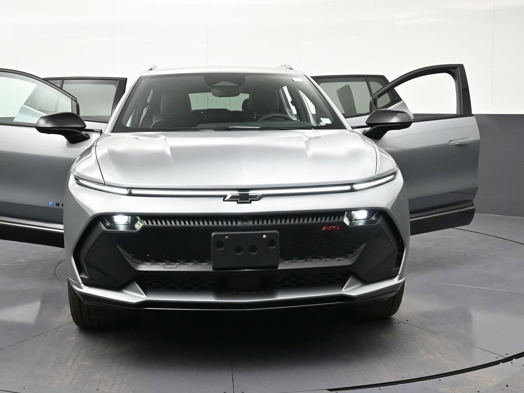 Used 2025 Chevrolet Equinox EV RS w/ Convenience Package II image 37