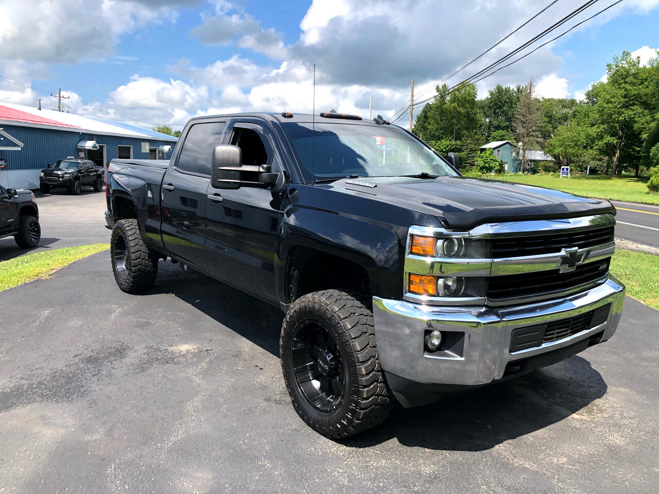Used 2015 Chevrolet Silverado 2500 LT w/ Z71 Package, Off-Road image 3