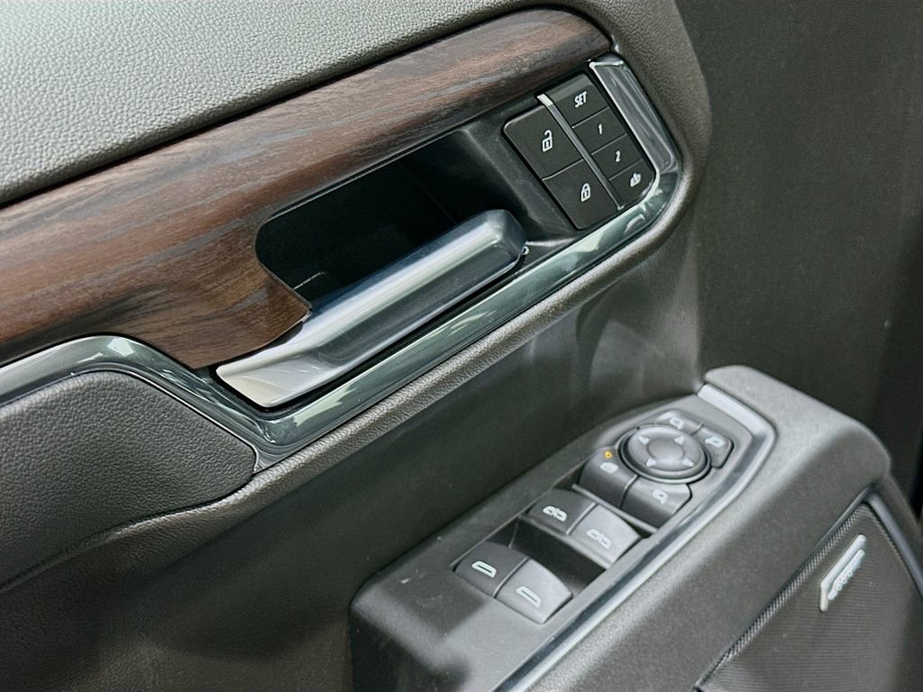 New 2026 GMC Sierra 1500 SLT AWD/4WD image 18