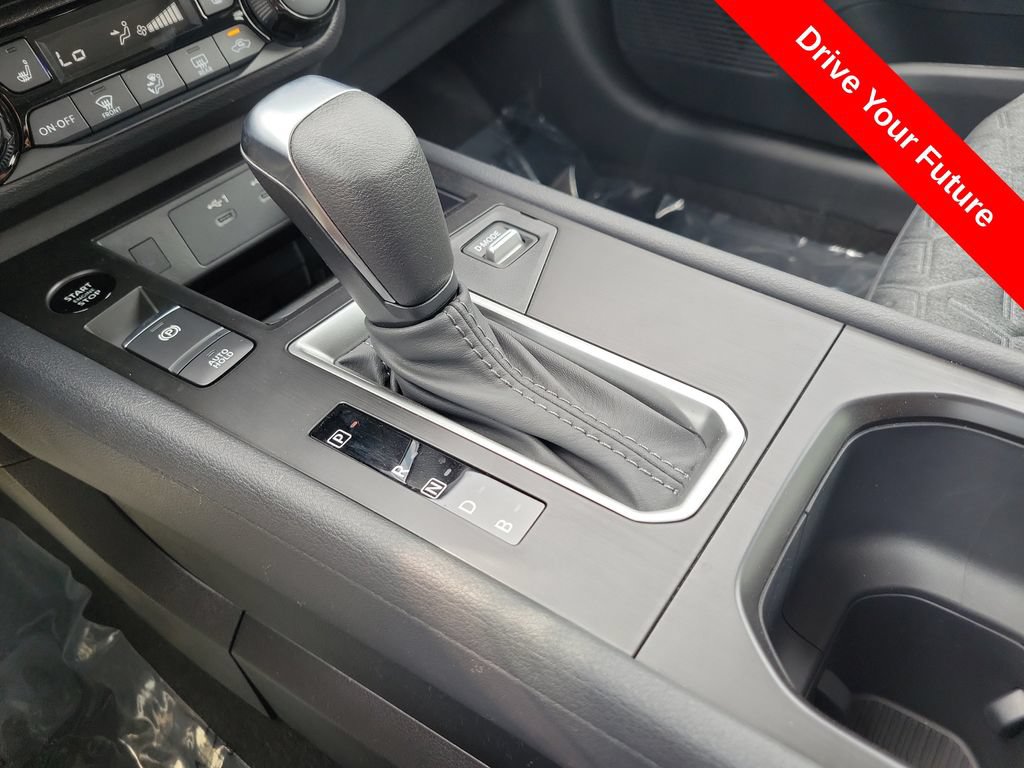 Used 2026 Nissan Kicks SV w/ SV Premium Package FWD image 17