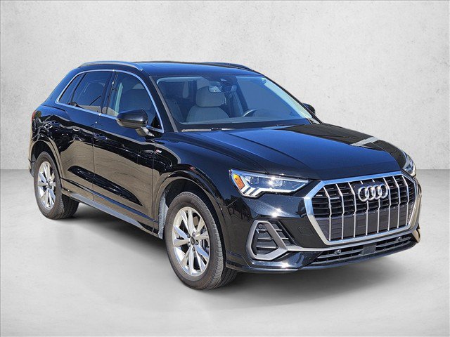 Certified 2024 Audi Q3 2.0T Premium w/ Convenience Package AWD/4WD image 3
