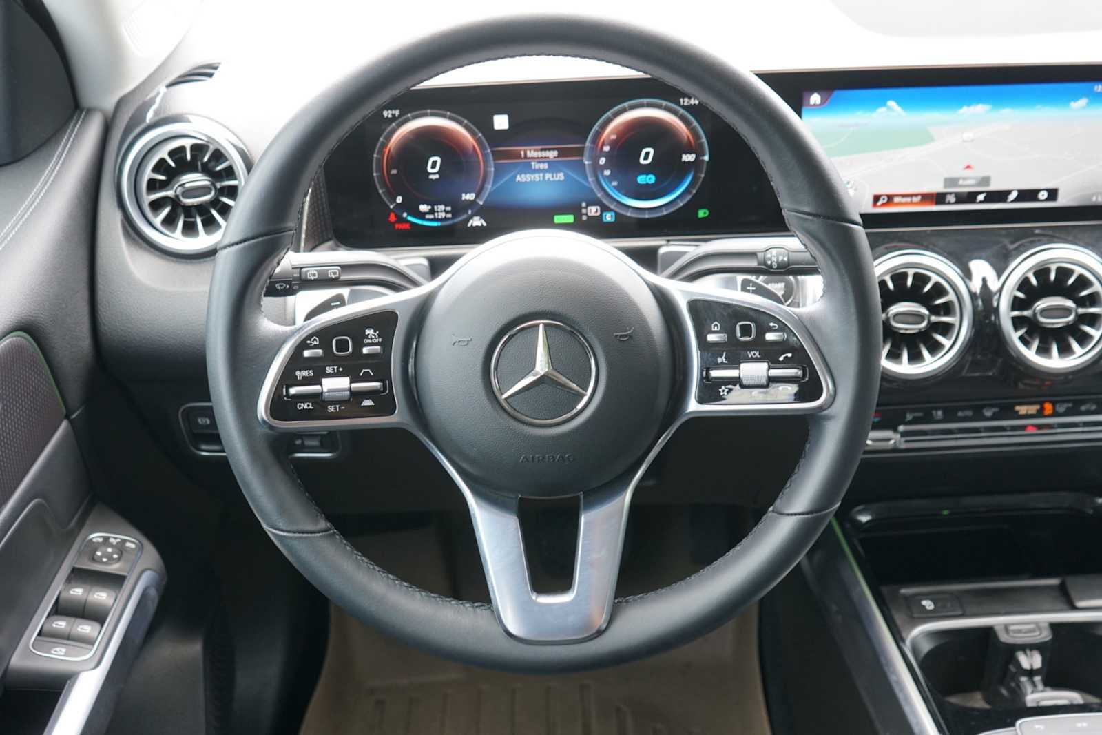 Used 2023 Mercedes-Benz EQB 300 4MATIC image 24