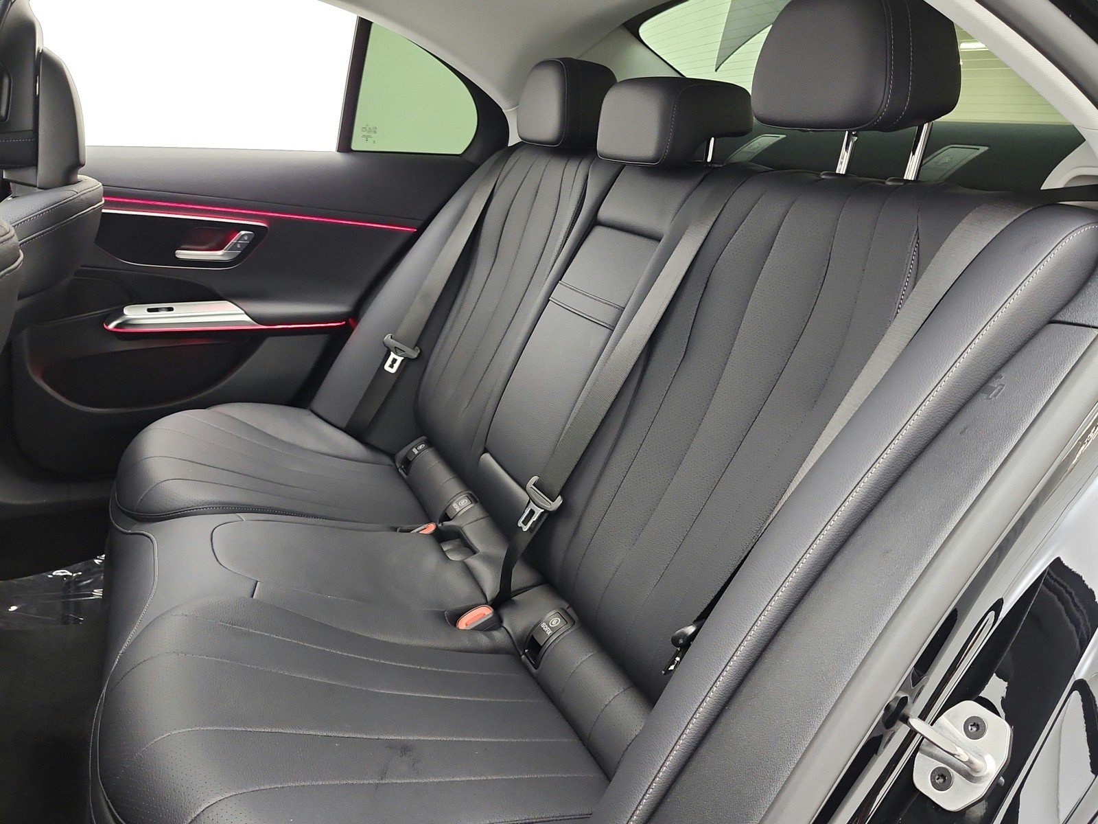 Used 2025 Mercedes-Benz E 350 Sedan image 16