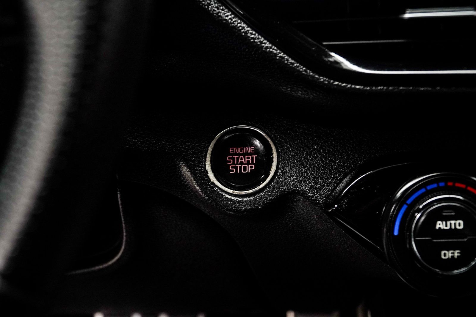 Used 2023 Kia Forte GT-Line w/ GT-Line Premium Package image 19