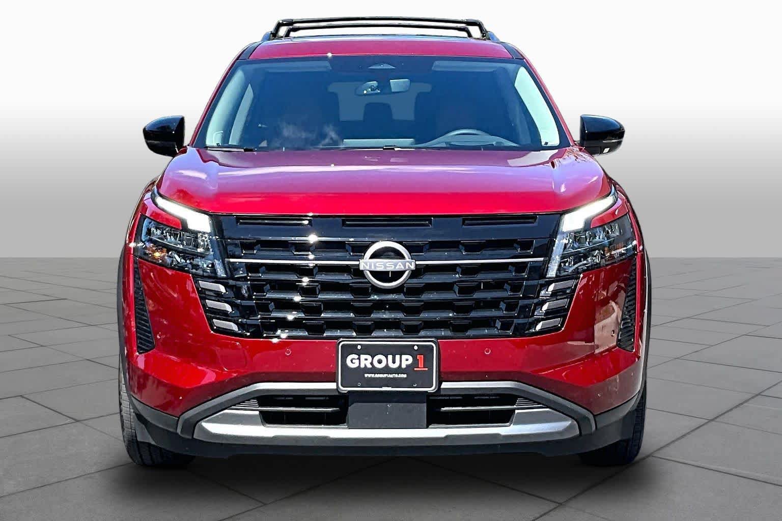 New 2026 Nissan Pathfinder Platinum AWD/4WD image 3