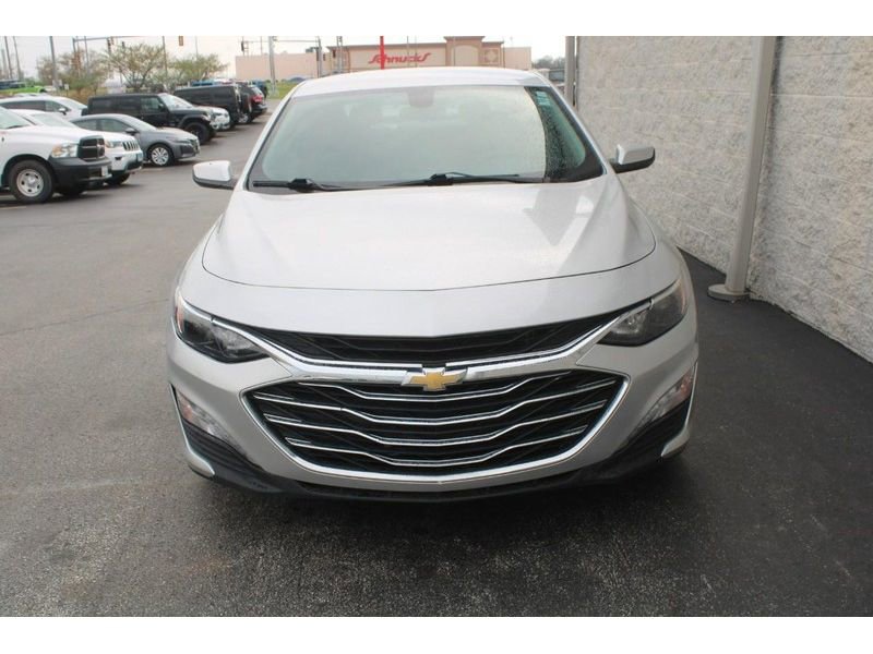 Used 2022 Chevrolet Malibu LT FWD image 11