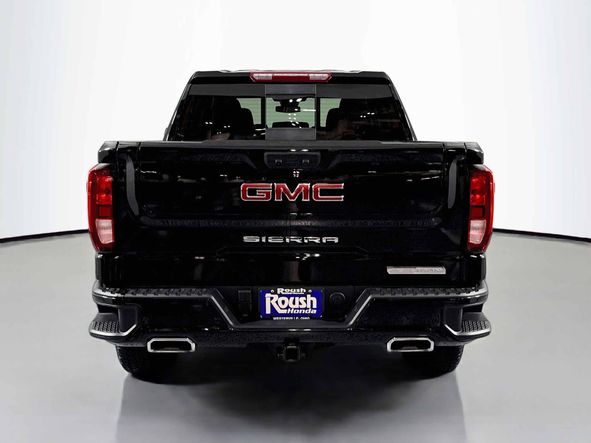 Used 2025 GMC Sierra 1500 Elevation w/ Elevation Premium Package AWD/4WD image 6