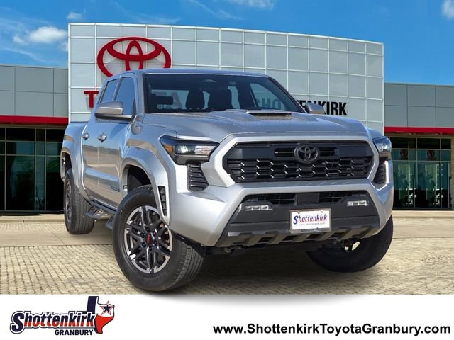Used 2024 Toyota Tacoma TRD Sport AWD/4WD image 1