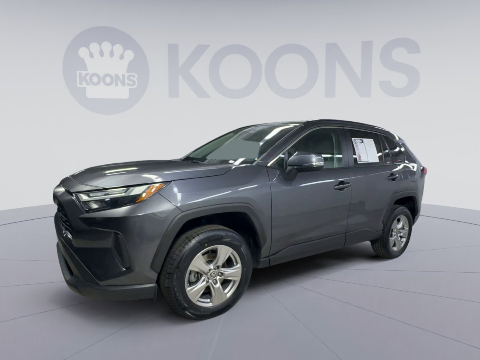 Used 2023 Toyota RAV4 XLE FWD image 5