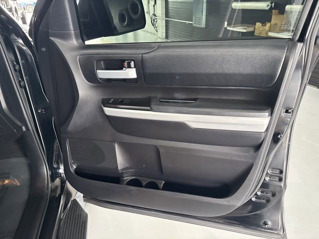 Used 2020 Toyota Tundra SR5 w/ TRD Off-Road Package image 33