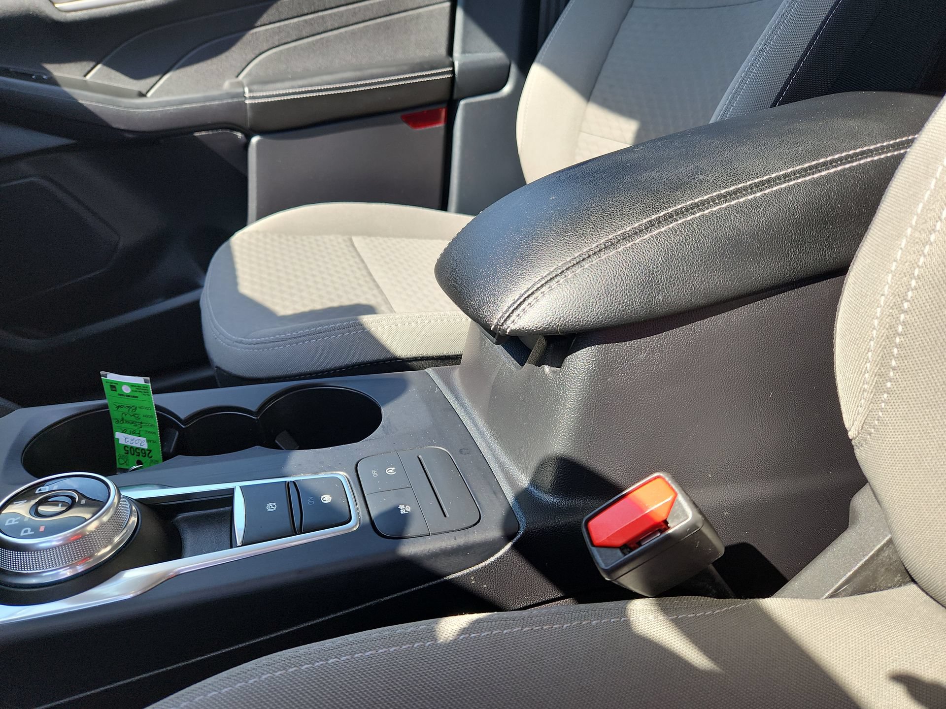 Used 2022 Ford Escape SE w/ Convenience Package FWD image 21