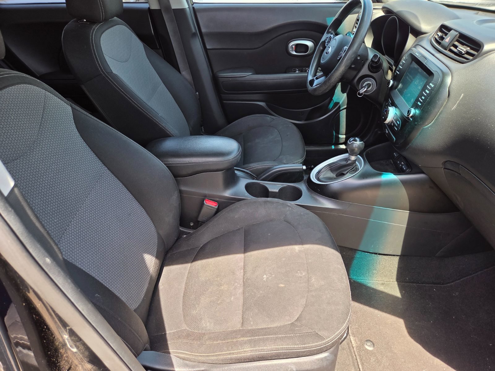 Used 2018 Kia Soul + FWD image 13
