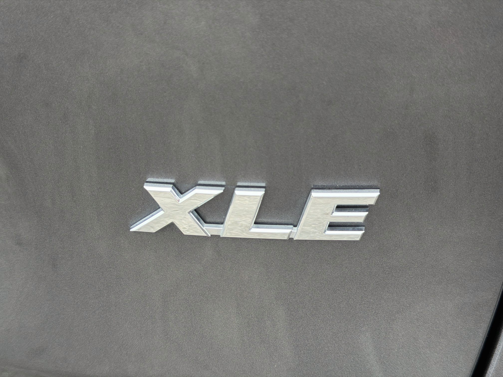 Used 2023 Toyota RAV4 XLE Premium FWD image 11