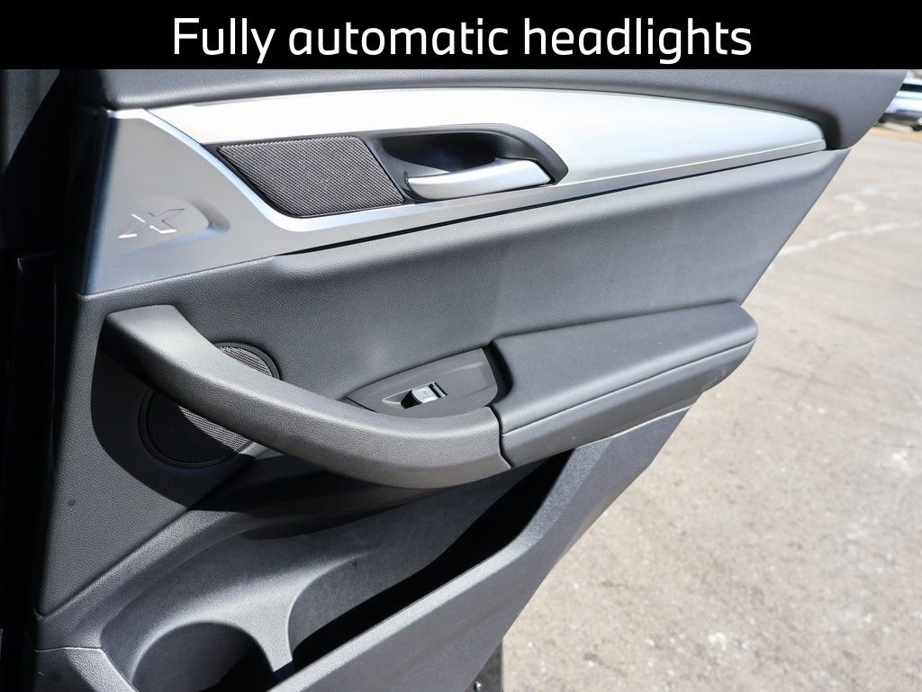 Certified 2025 BMW X4 xDrive30i AWD/4WD image 18