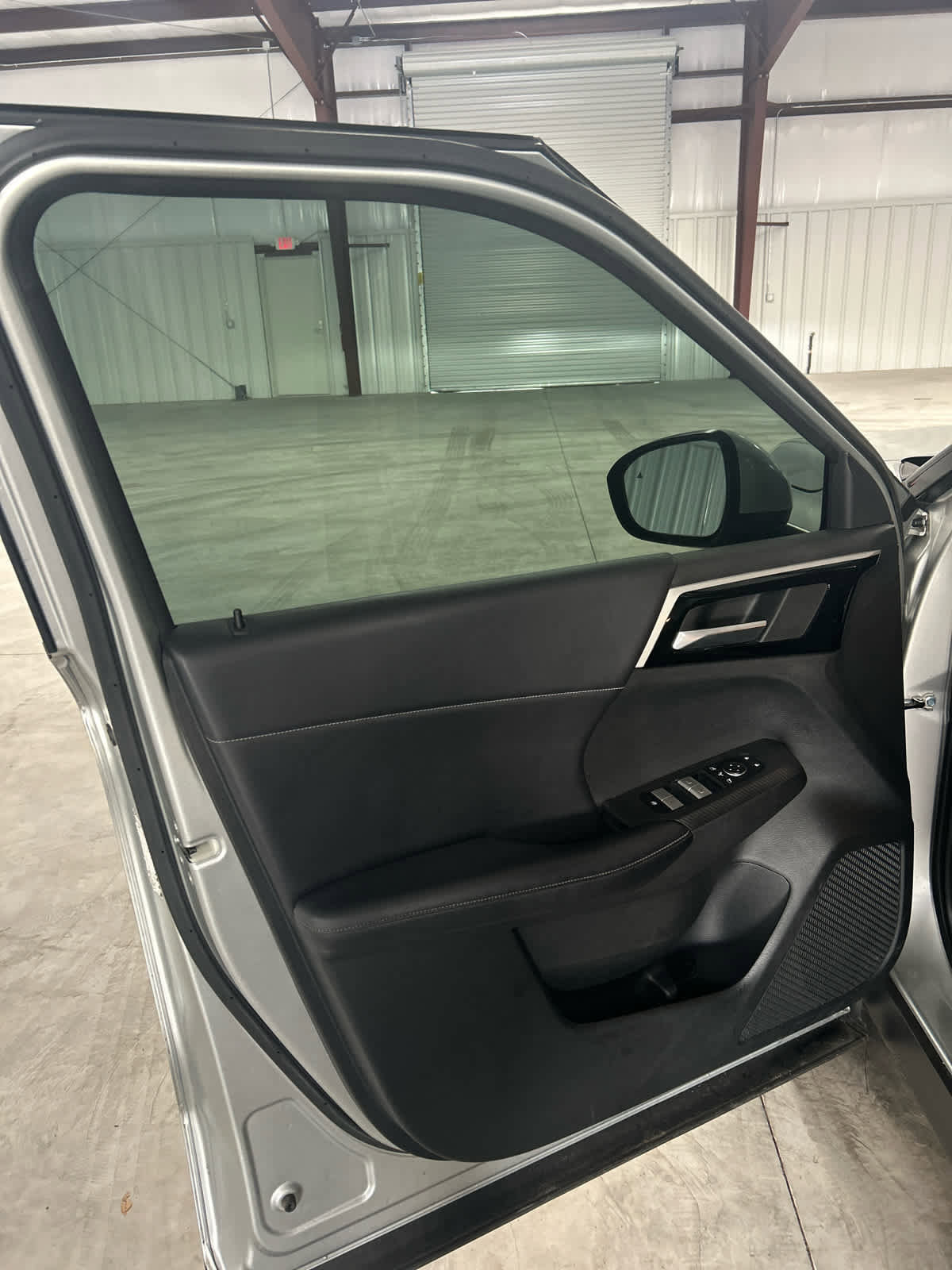 Used 2023 Mitsubishi Outlander SE image 12