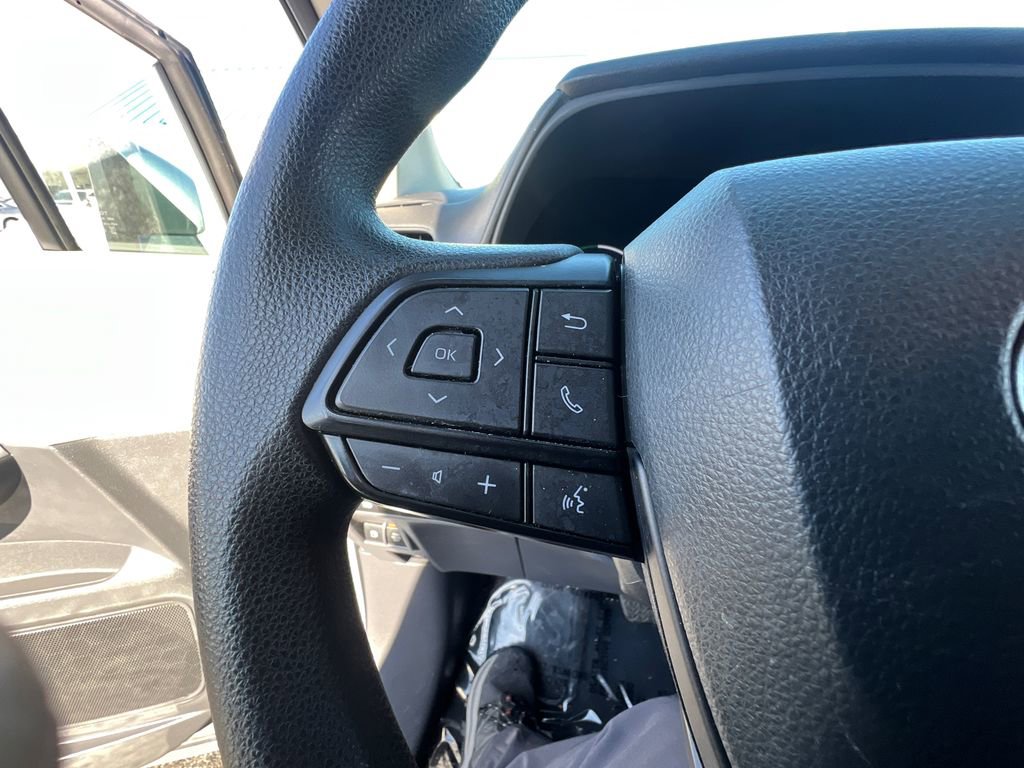 Used 2024 Toyota Sienna LE image 27