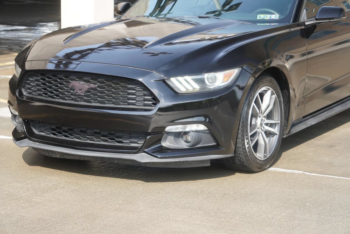 Used 2015 Ford Mustang Premium RWD image 36