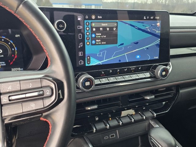 Used 2024 Chevrolet Colorado Z71 w/ Z71 Convenience Package 2 image 26