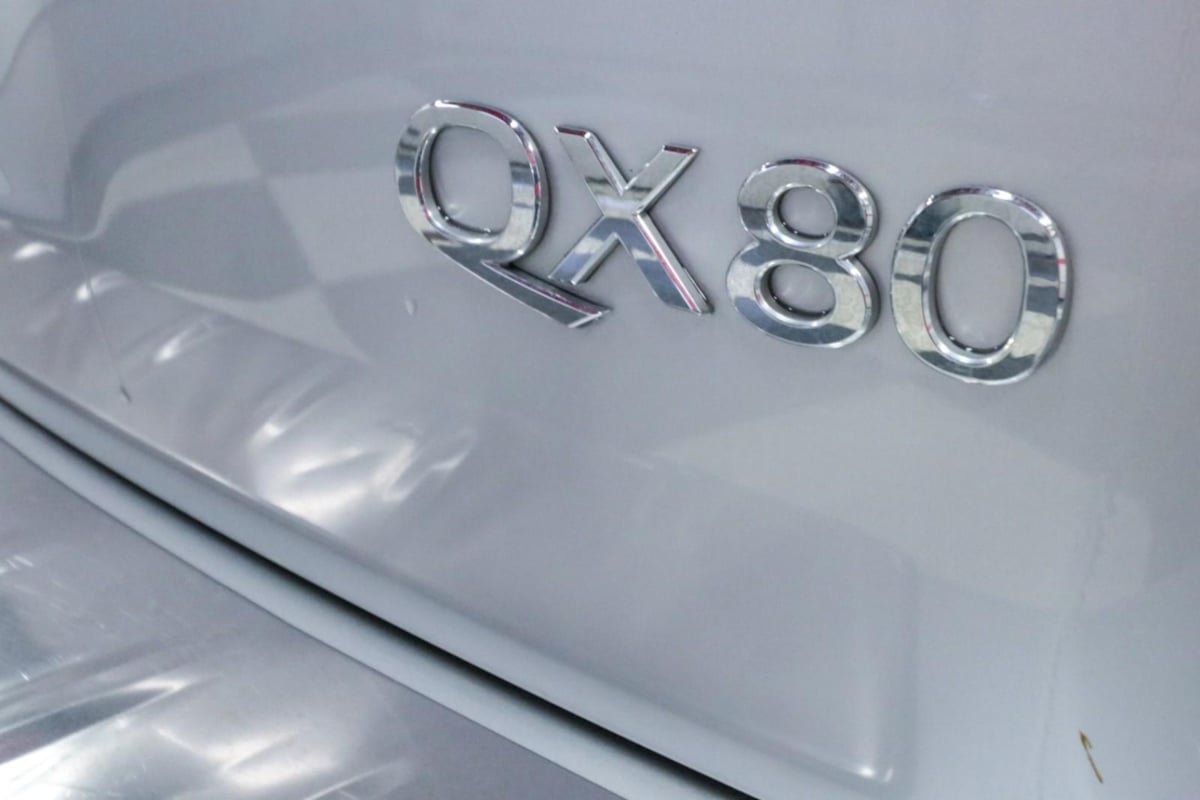 Used 2023 INFINITI QX80 Luxe w/ Cargo Package RWD image 32