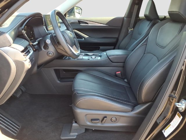 Certified 2026 INFINITI QX60 Luxe w/ Cargo Package AWD/4WD image 4