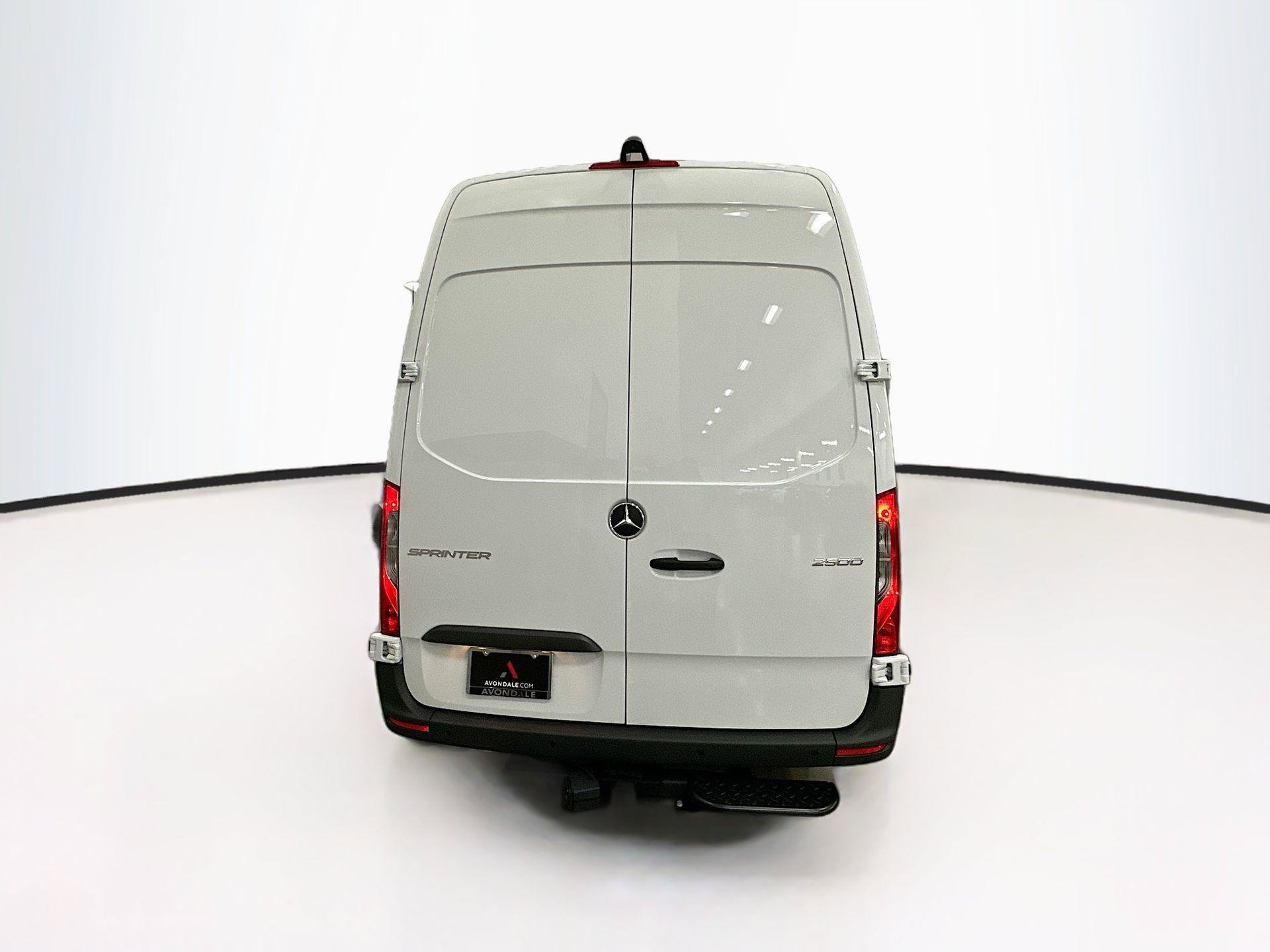 Used 2026 Mercedes-Benz Sprinter 2500 image 3