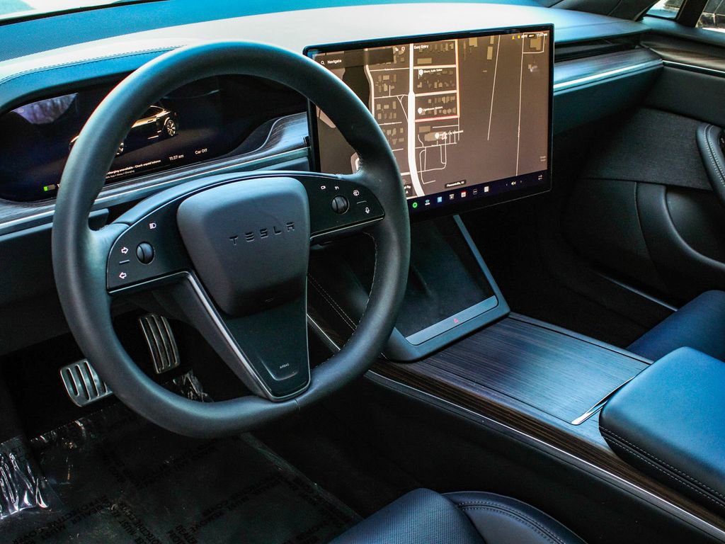 Used 2023 Tesla Model S Standard Range image 15