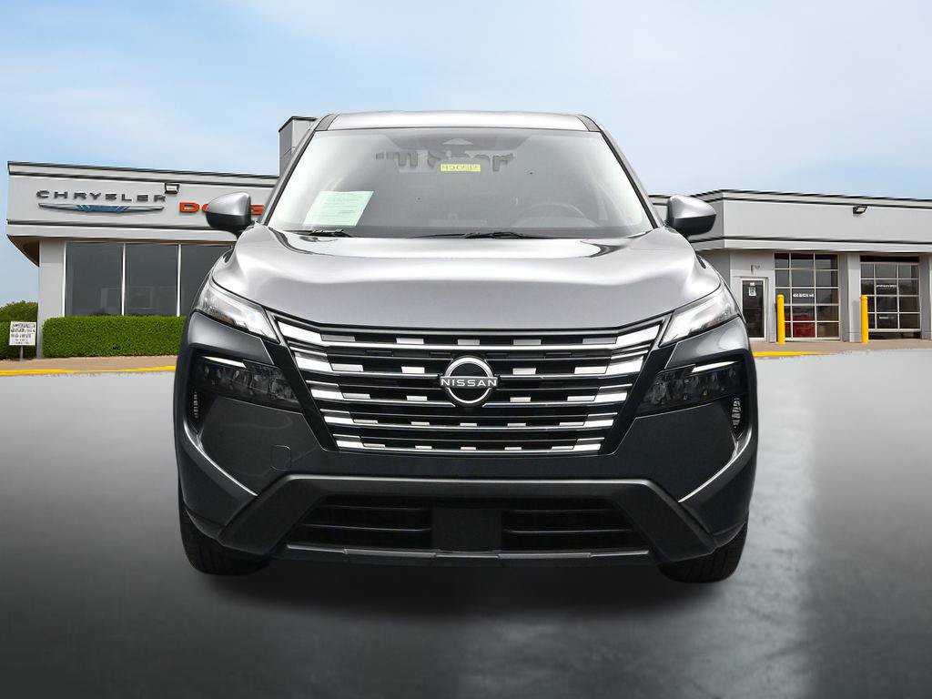 Used 2026 Nissan Rogue SV AWD/4WD image 8