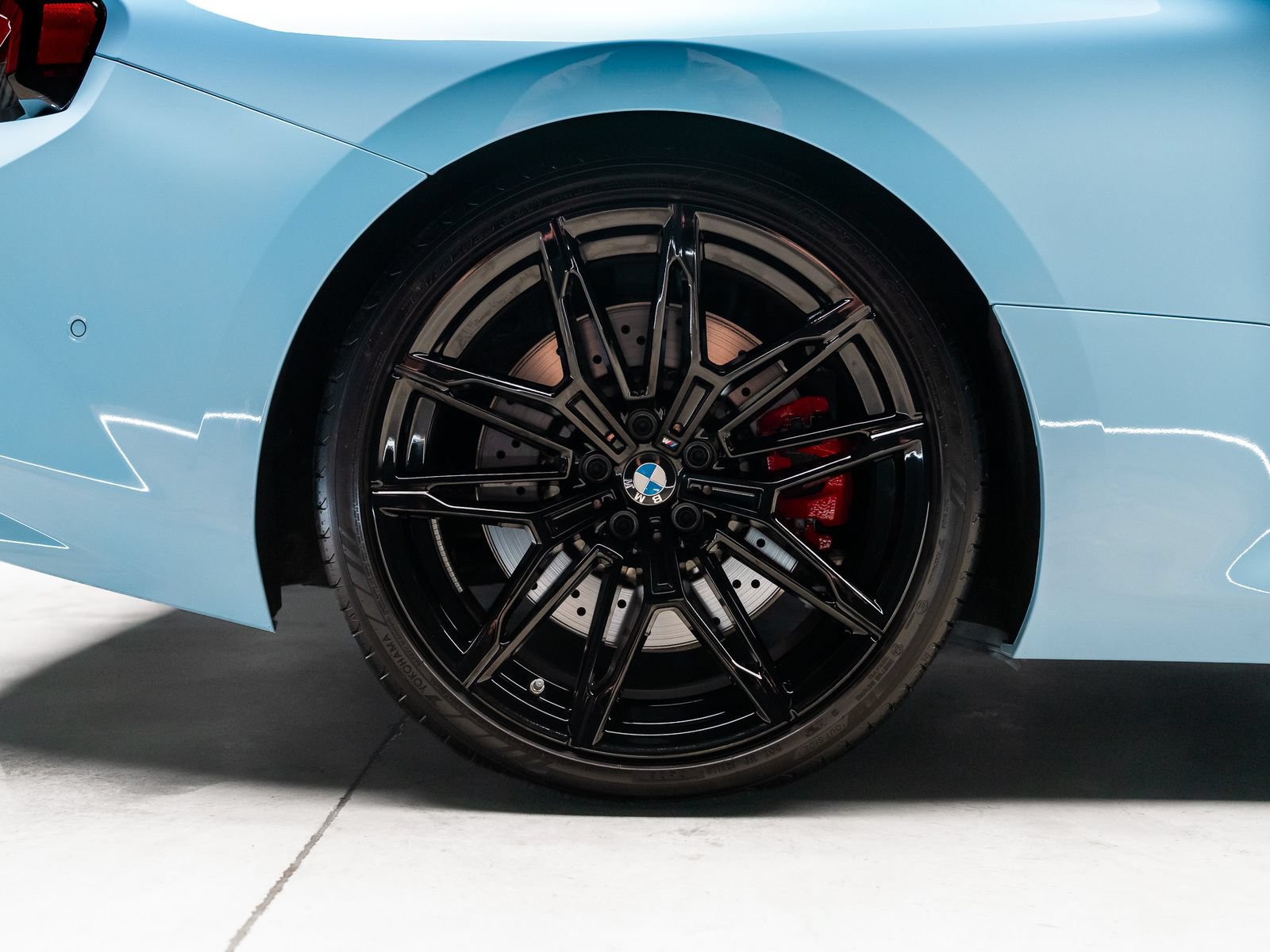 Used 2025 BMW M2 w/ Lighting Package RWD image 31