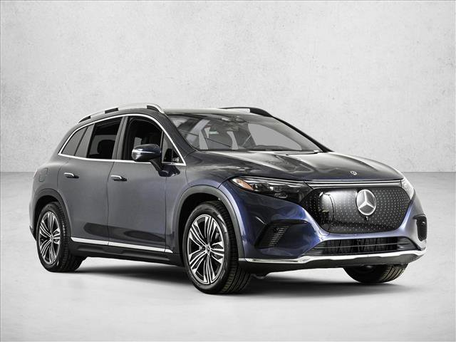 New 2026 Mercedes-Benz EQS 400 4MATIC SUV image 3