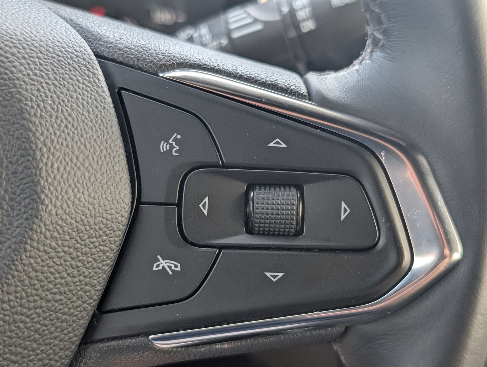 Used 2023 Chevrolet TrailBlazer ACTIV w/ Convenience Package FWD image 15