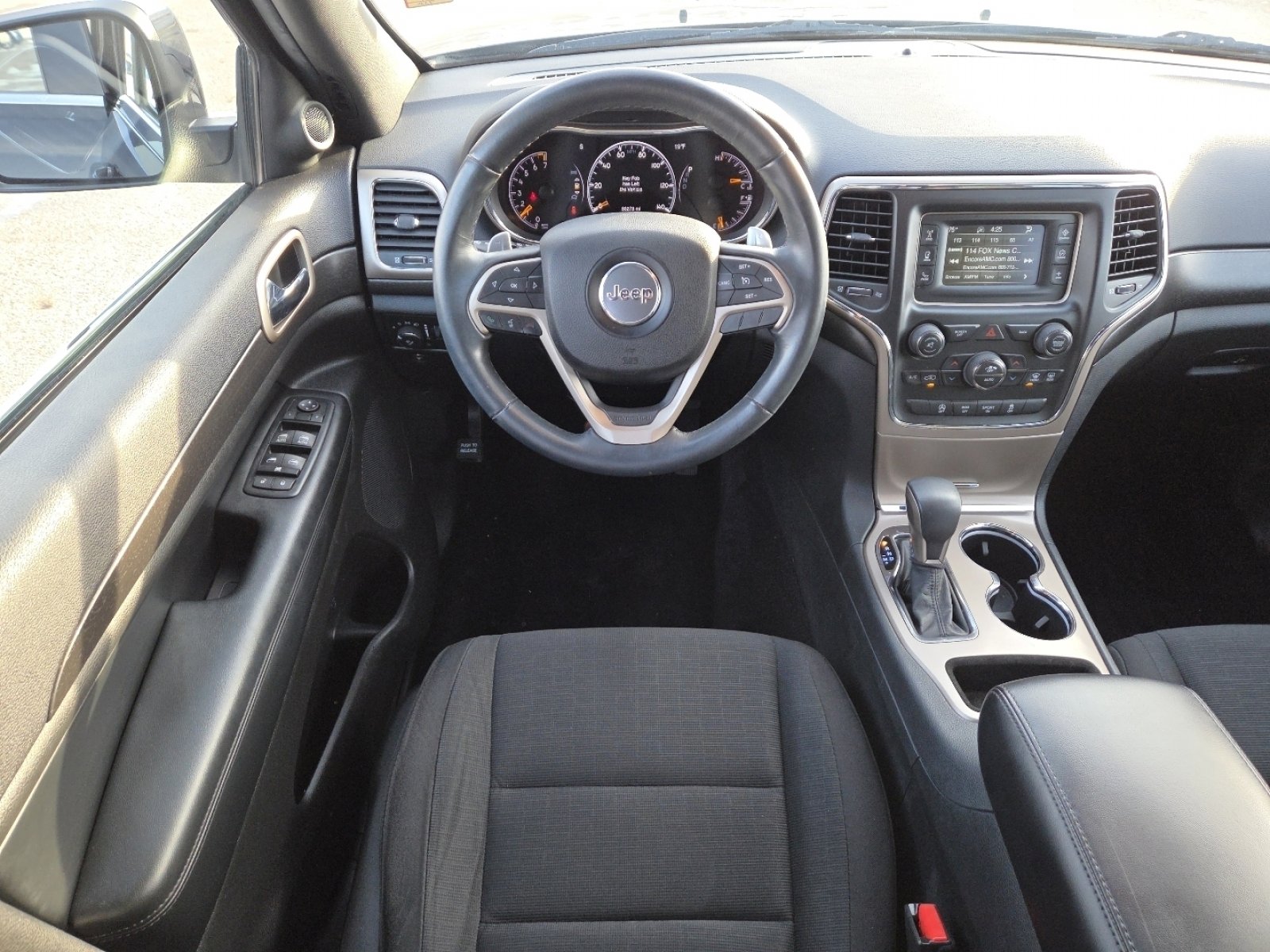 Used 2016 Jeep Grand Cherokee Laredo w/ Quick Order Package 23E image 23