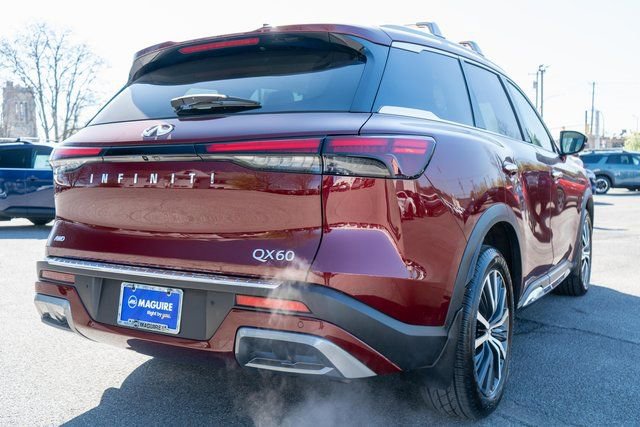 Used 2023 INFINITI QX60 Sensory w/ Cargo Package AWD/4WD image 6