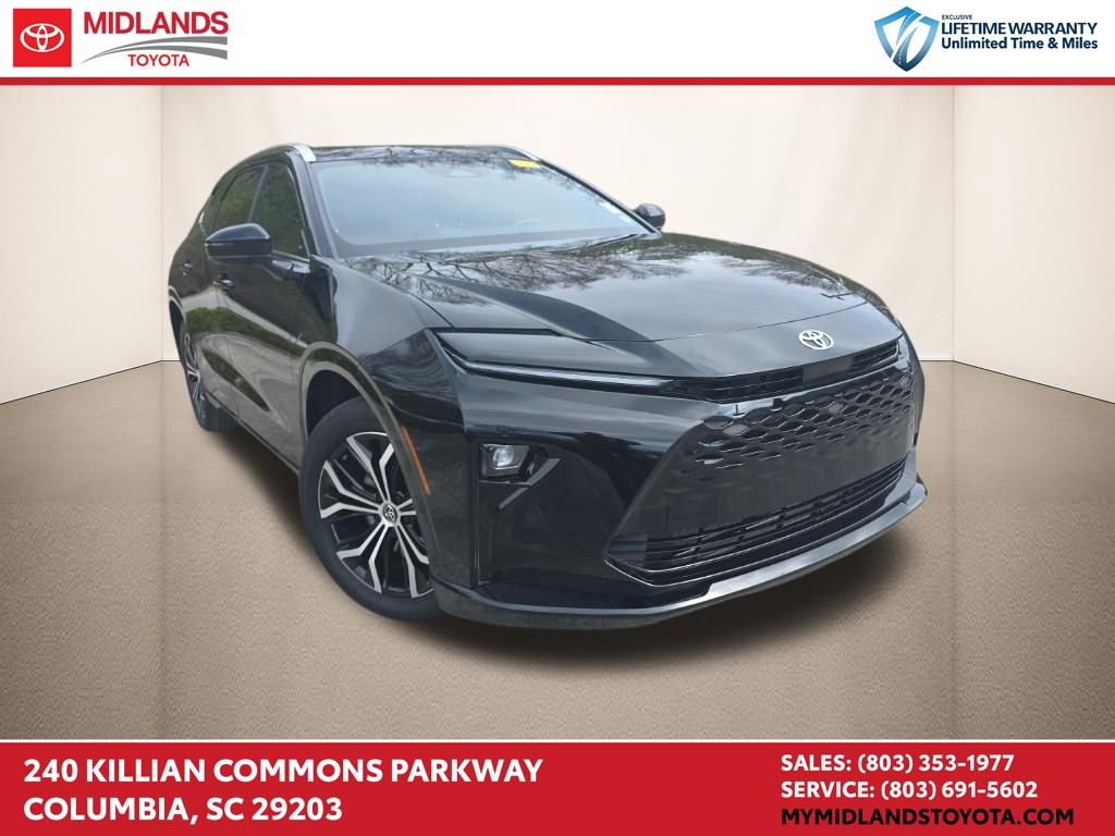 Used 2025 Toyota Crown Signia image 1