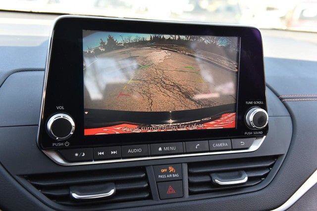 Used 2020 Nissan Altima 2.5 SR w/ Premium Package FWD image 13