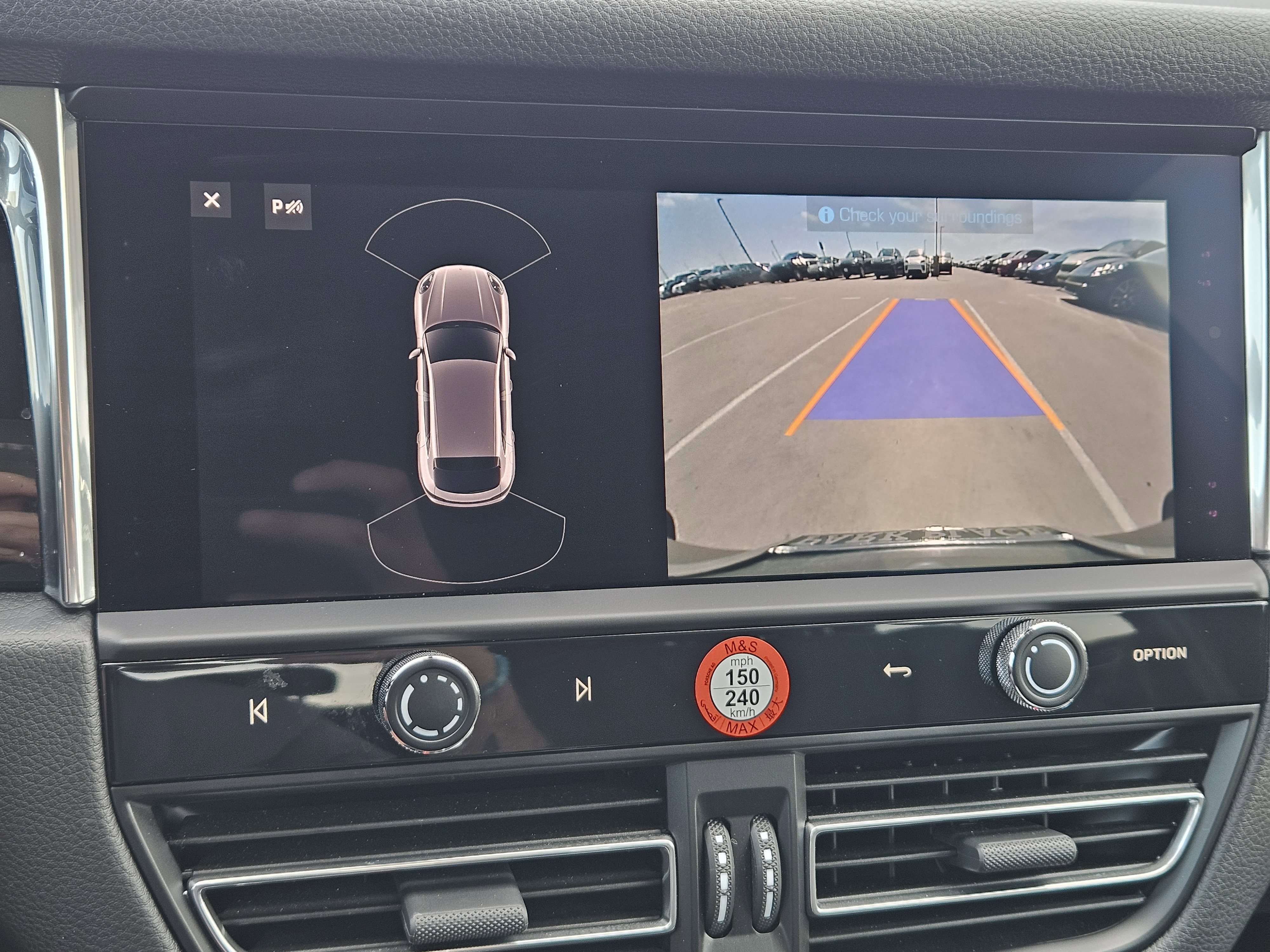 Certified 2026 Porsche Macan image 18