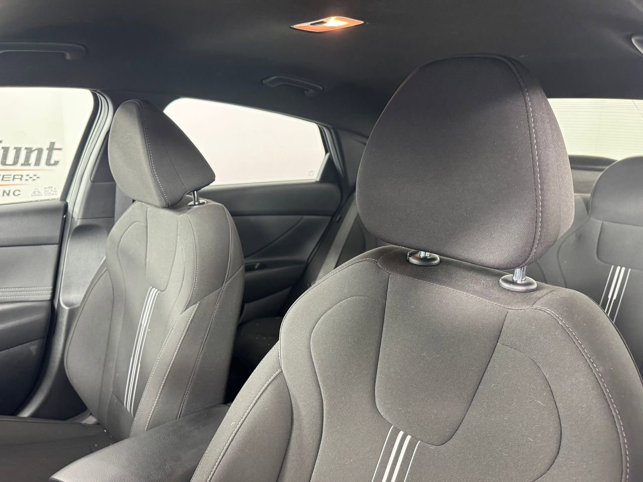 Used 2025 Hyundai Elantra Sport image 11