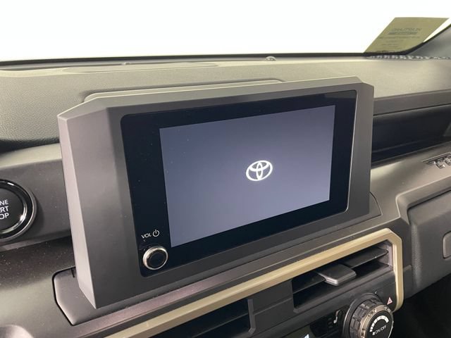 Used 2026 Toyota Tacoma SR5 AWD/4WD image 7
